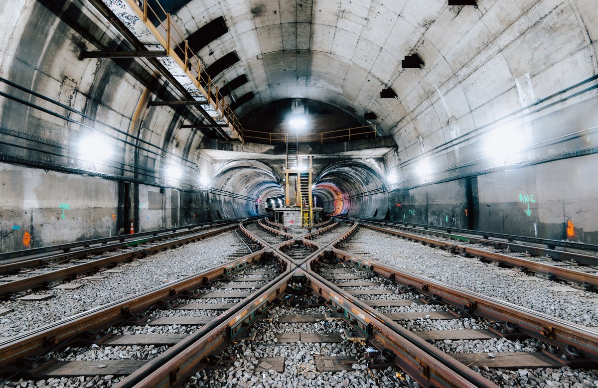 Station & Tunnel Construction