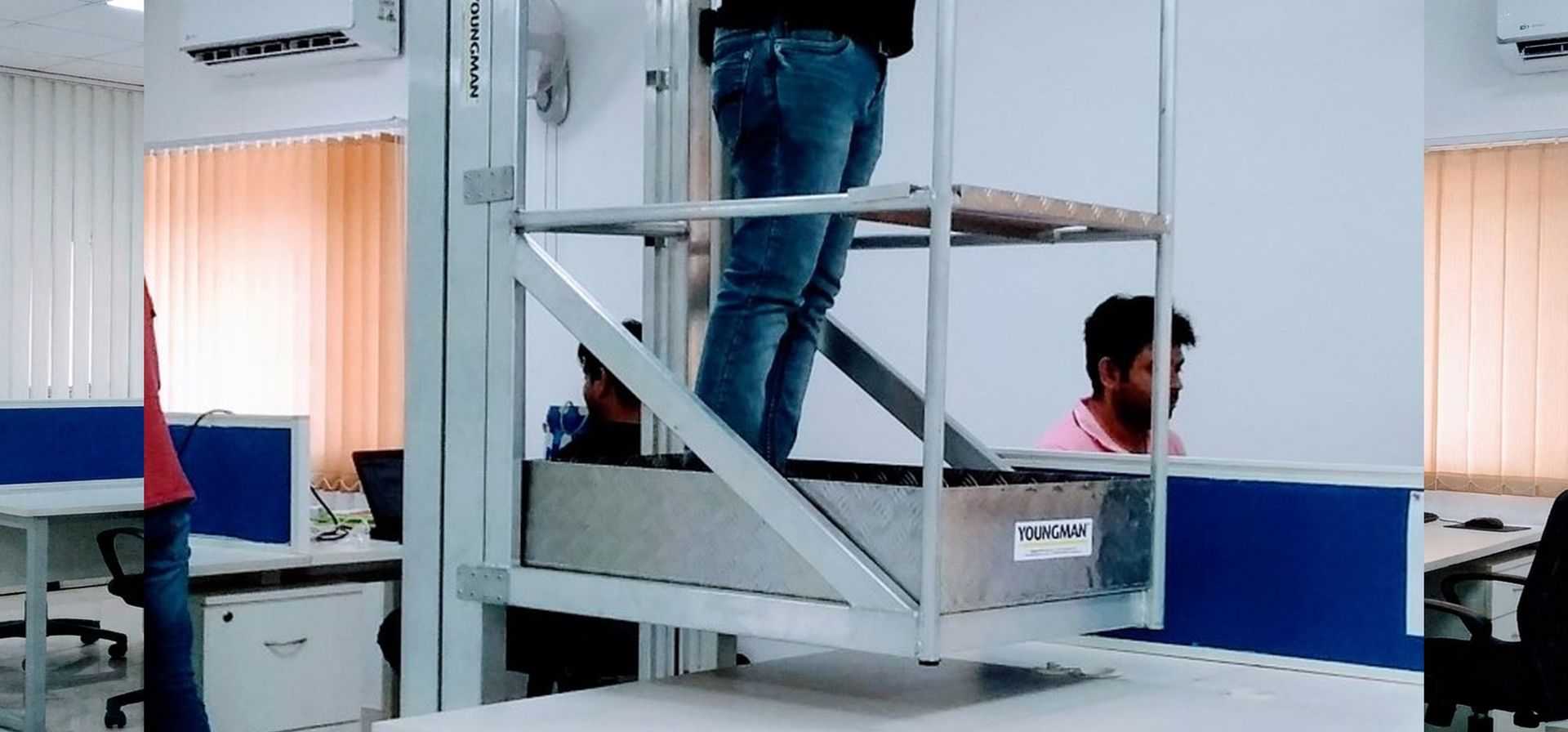 Data centre maintenance access platform